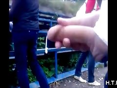 Colombianska chupona svalar kuk och pajea till sin pojke för att pressa äggen